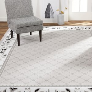 https://assets.wfcdn.com/im/31012987/resize-h300-w300%5Ecompr-r85/1008/100838701/Modena+Floral+Rug.jpg