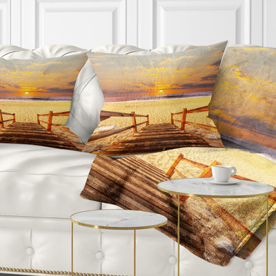 Boardwalk en bois bridge en coussin de plage