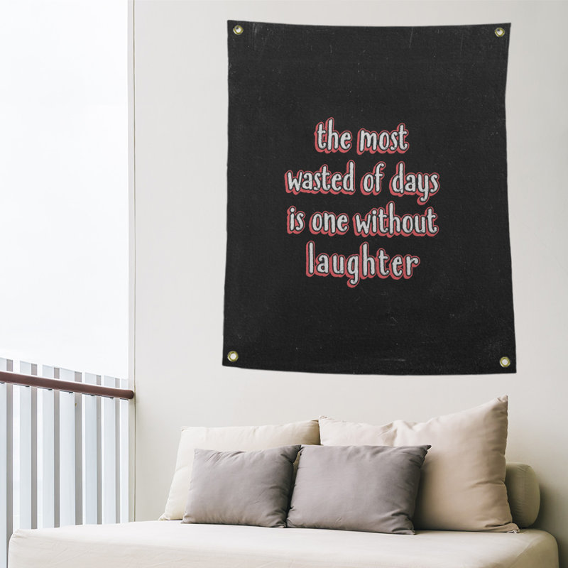 Tapisserie tableau noir en polyester citation de rire, H 36 po x l 26 po, Rouge