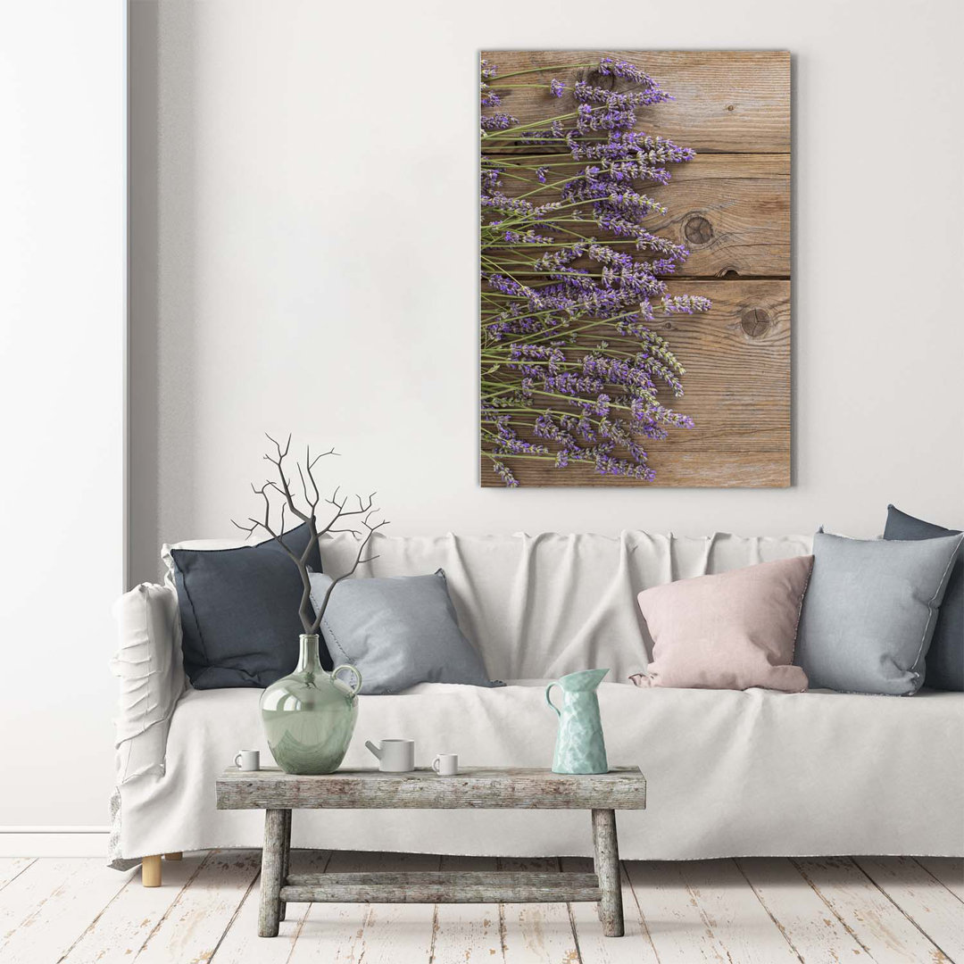 Lavendel auf dem Holz - Kunstdrucke auf Leinwand