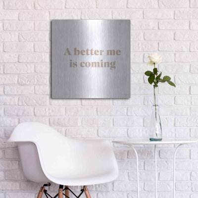 «A Better Me is Coming» par Yass Naffas Designs, art mural en métal