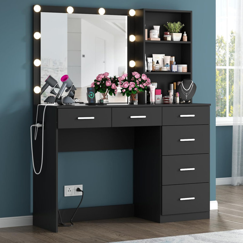Kanyiah Vanity