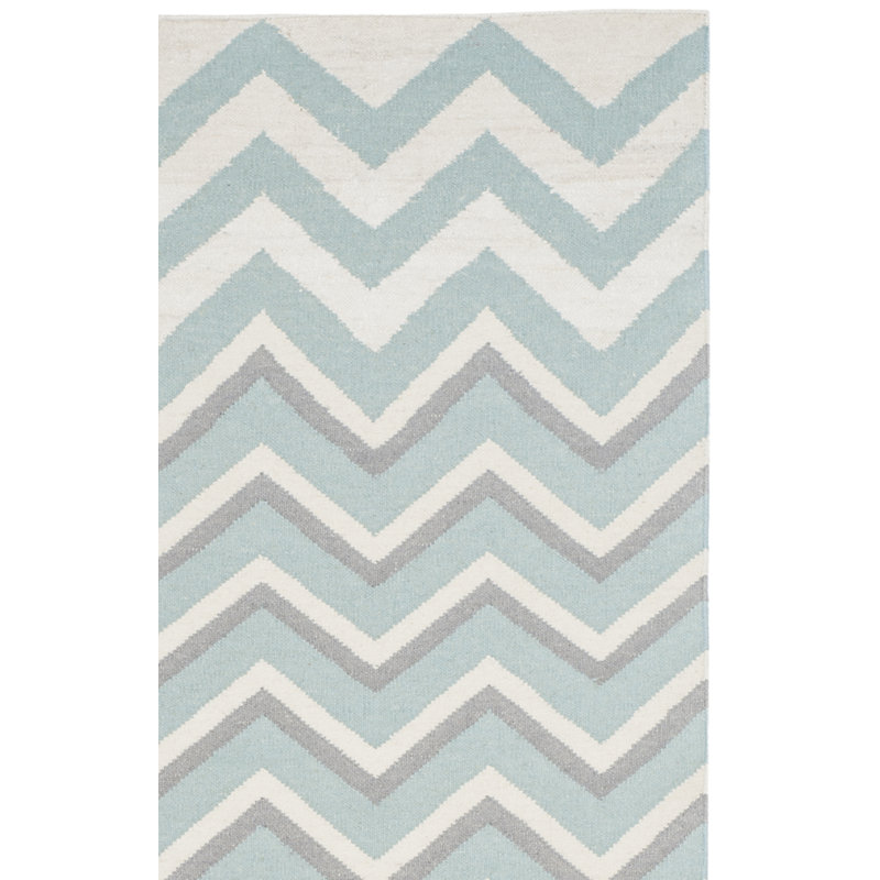 Tapis bleu en laine, viscose et coton à tissage plat Naomi, Tapis de couloir 2 pi 6 po x 8 pi