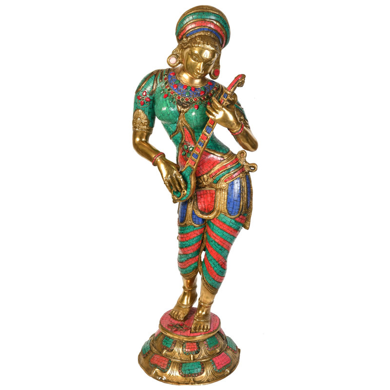 Grande déesse debout Saraswati