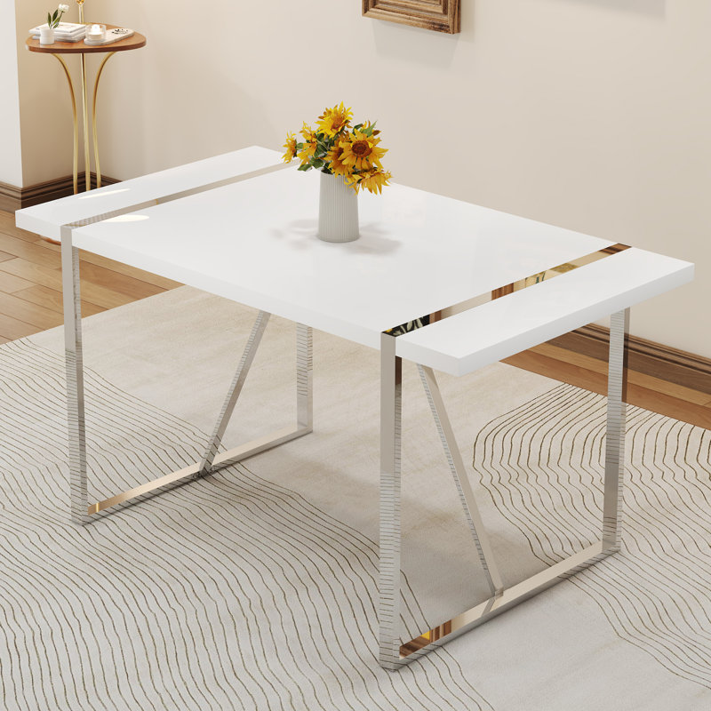 Table de salle à manger rectangulaire Modern Glam, H 30 po x L 55 po x l 31,4 po, Argent