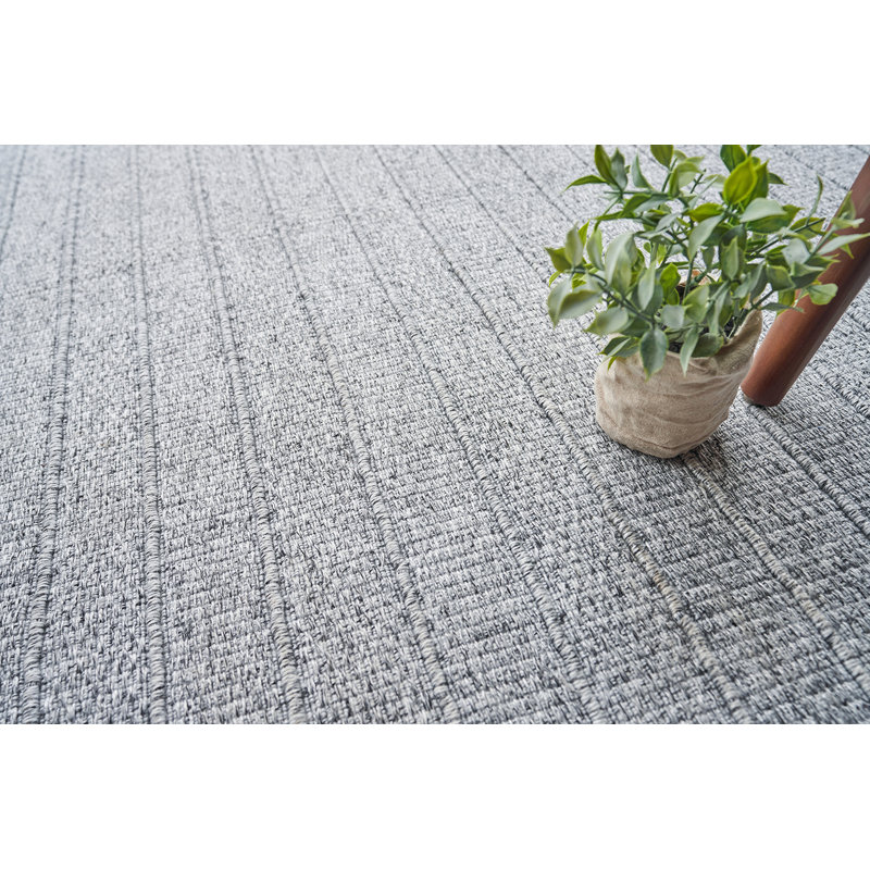 Nova Striped Area Rug in Gray, Rectangle 9' x 12'