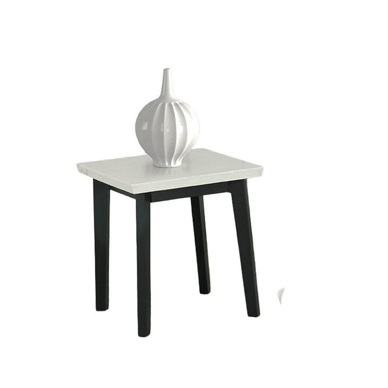 Table de bout carrée de style contemporain avec plateau en marbre et salon principal au fini blanc et noir
