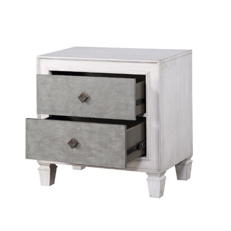 Table de chevet au fini rustique