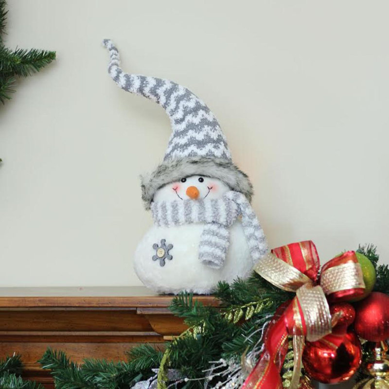 Décoration de table en forme de bonhomme de neige gris et blanc 24,5 "avec écharpe rayée