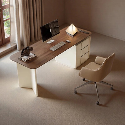 Bureau d'ordinateur élégant et simple