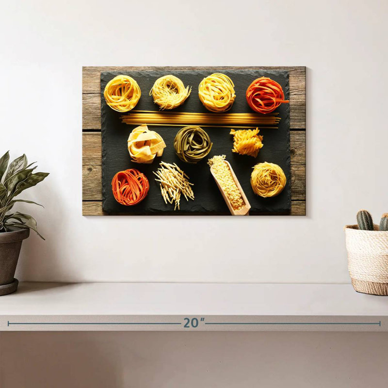 Yarlin Pasta, 8" H x 12" W
