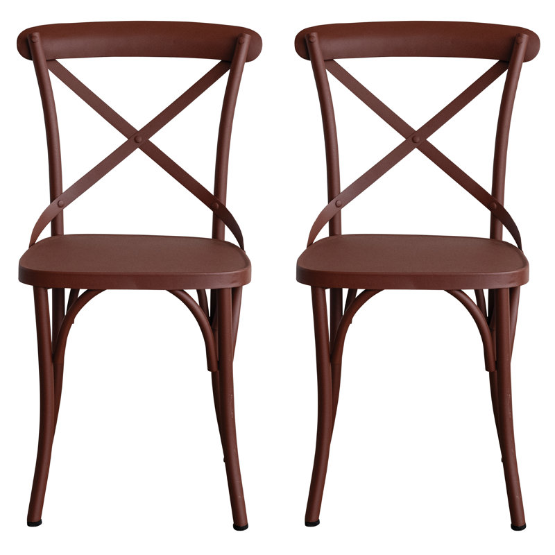 Chaise en métal à dossier croisé
