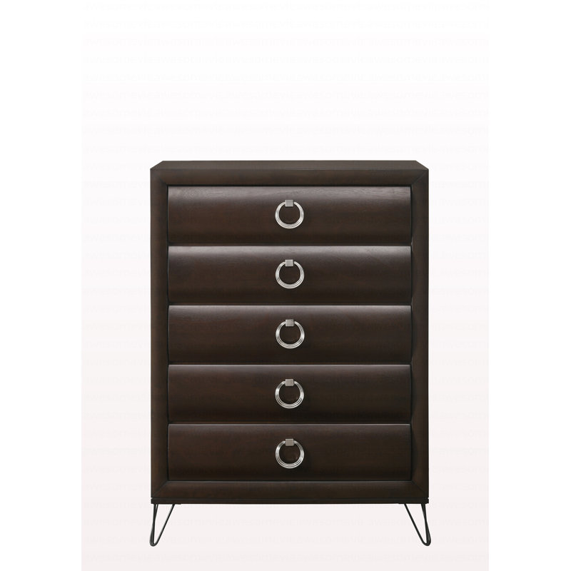 Commode au fini merlot foncé de style moderne
