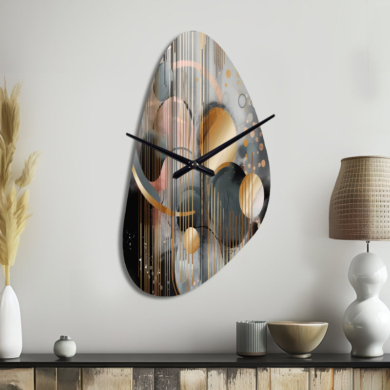 Abstrait formes et lignes III - horloge murale en métal de forme irrégulière en marbre, impression d'horloge murale asymétrique dorée