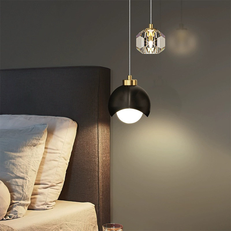 Plafonnier lustre sphérique à 2 lumières avec accents en cristal Logunn, Noir mat, H 48,43 po x l 16,54 po x P 8,7 po