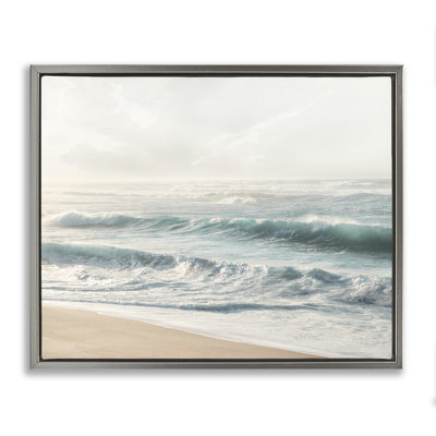 "Distant Beach View", art mural encadré flottant par Mike Calascibetta