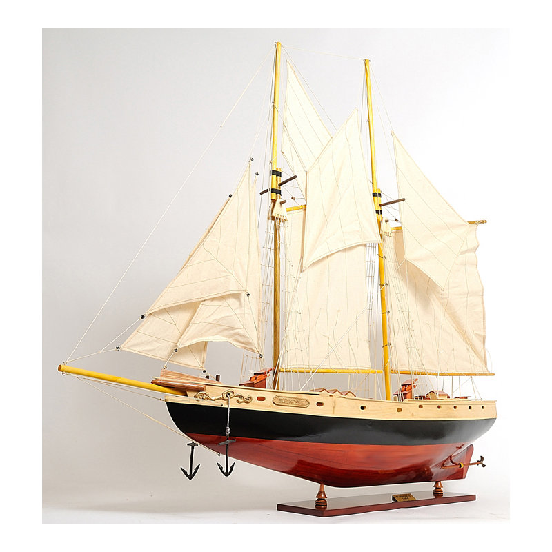 Grand bateau miniature Bluenose Ii, H 33 po x l 38 po x P 6,5 po