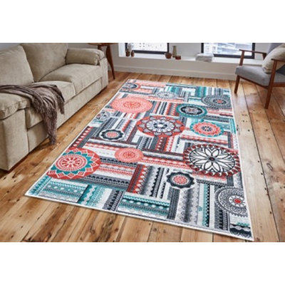 Lavanna Geometric Area Rug