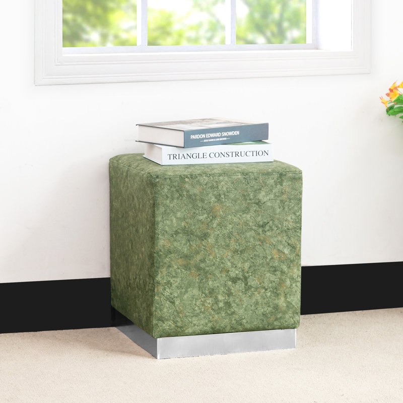 Daaniyal 14.6'' Wide Square Cube Ottoman, Green Velvet