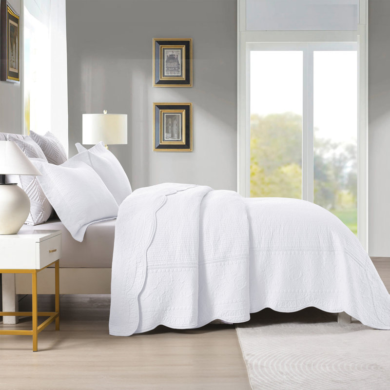 Cotton Quilt, Queen Quilt + 2 Standard Shams, White