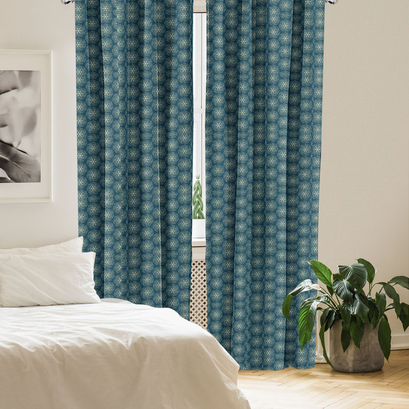 Rideaux 4 panneaux East Urban Home Victorian, tourbillons géométriques rétro, bleu sarcelle foncé et vert pâle