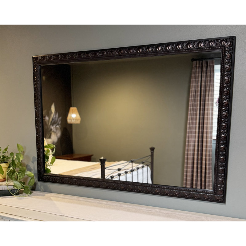 Cadre en bois Hillsborough avec support de sécurité idéal pour miroir de salle de bain / meuble-lavabo, 20 po x 36 po