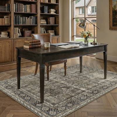 Tapis traditionnel délavé Zuri