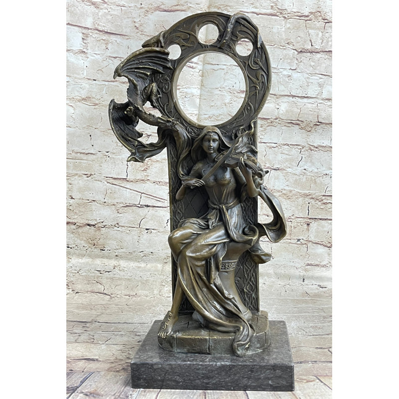 Figurines et sculptures Austris
