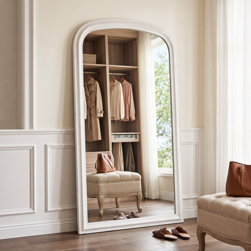 Miroir sur pied pleine longueur de 68 pouces avec cadre en bois et arc, idéal pour le salon, l'entrée ou la chambre.