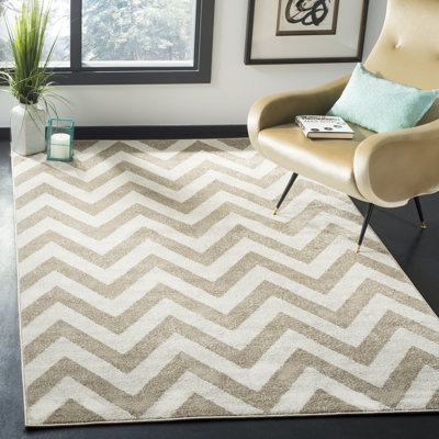 Falstaff Performance Chevron Rug