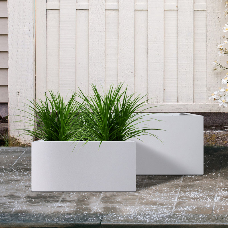 Concrete planter pot, Crisp White