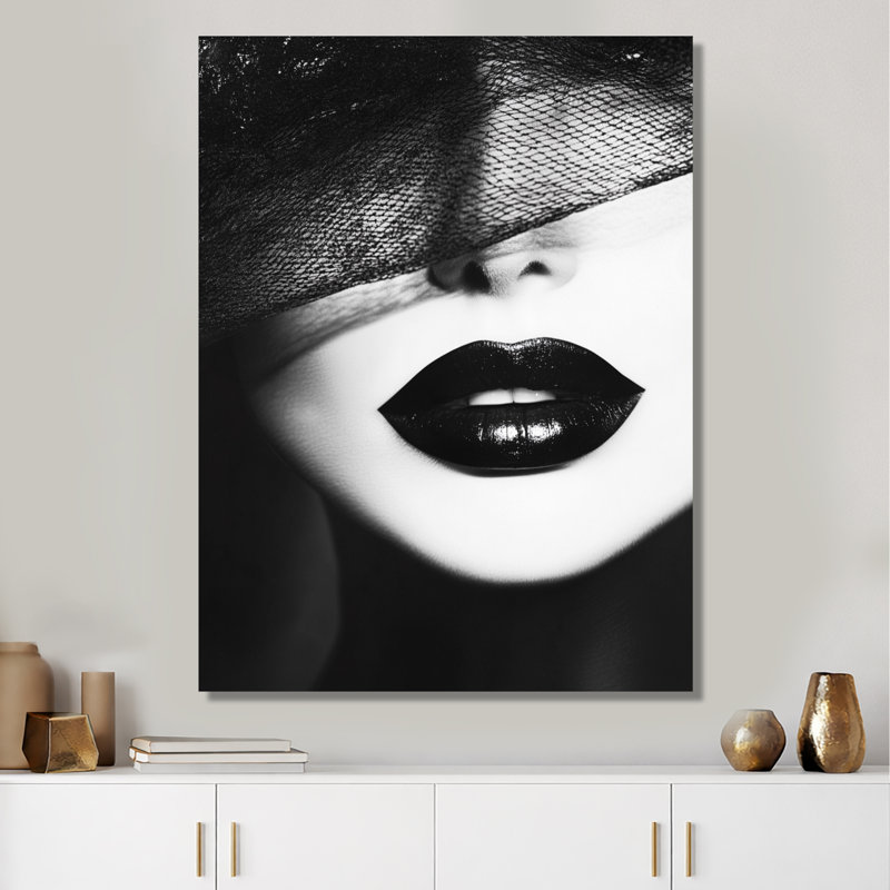 Mono Glam Muse IV - art mural noir chic, H 44 po x l 34 po, Toile tendue