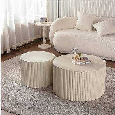 Table basse ronde en bois pour le salon et les petits espaces
