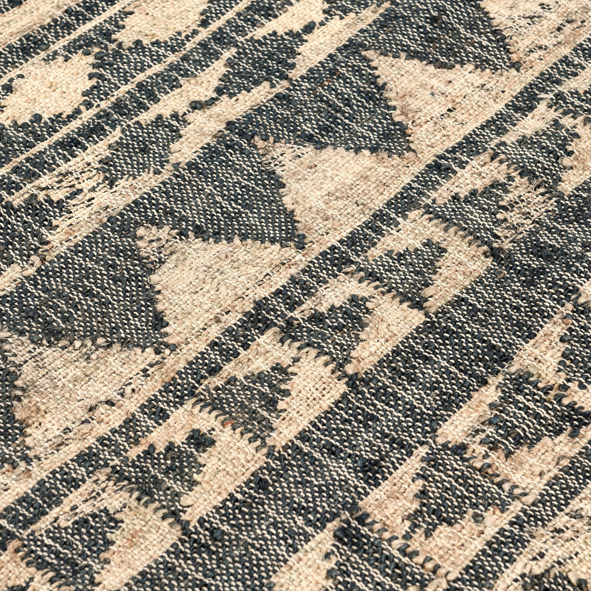 Camille Handmade Black/Beige Rug, Rectangle 2'7" x 8'