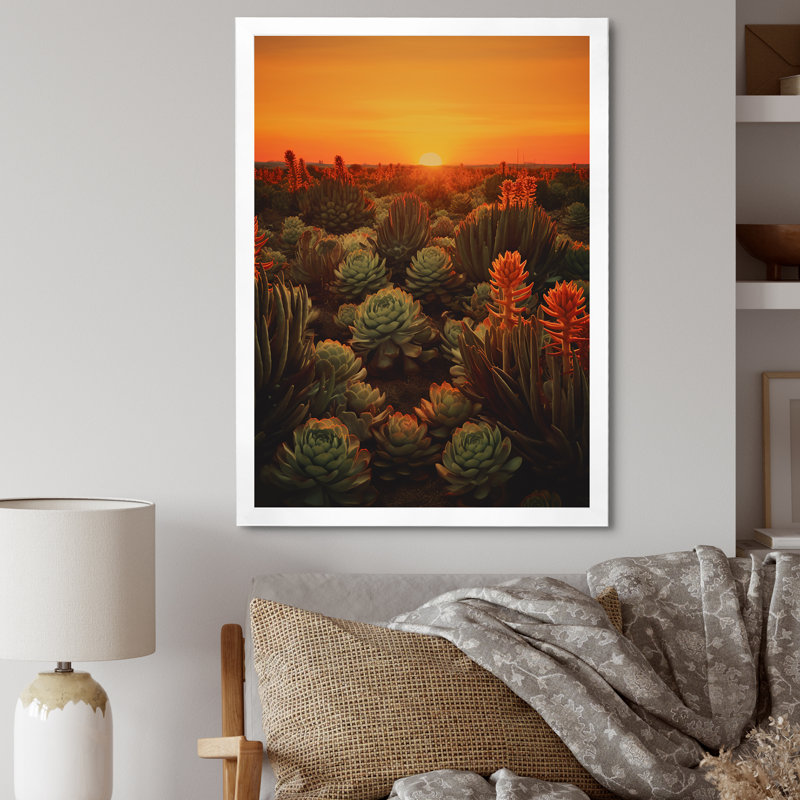 Succulent cactus du désert brûlant au coucher du soleil I, Cadre simple blanc, H 20 po x l 12 po x P 1 po