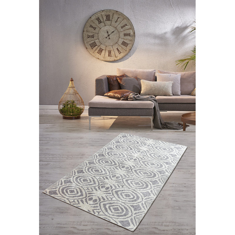 Durable Hall Carpet (2.6 x 6.6 ft) | 100% Polyester, Pile Height: 0.2 in, Total Thickness: 0.4 in | Antibacterial, Non-Slip Underside, Machine Washable | Ideal for Home Entryways, Elegant and Functional Design