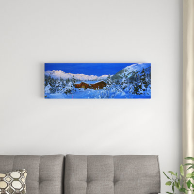 «Mountainside Cabin Near Mount Alyeska, Chugach Mountains, Alaska, USA», reproduction de photo sur toile