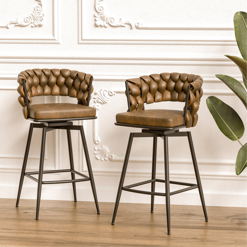 Ensemble de 2 tabourets de bar 28 po en cuir tressé en cuir technique avec pieds noirs, pas d'îlot de cuisine réglable, 360 tabourets de bar pivotants, tabouret de bar rembourré avec repose-pieds (brun)