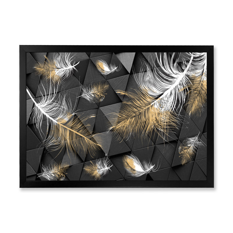 Plumes blanches et dorées sur fond triangulaire - Impression sur toile, Toile avec cadre noir, H 24 po x l 32 po x 1,5 po
