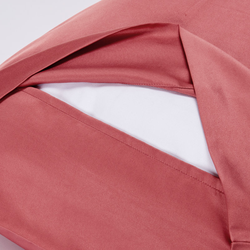 Sateen, Queen, Dull Red