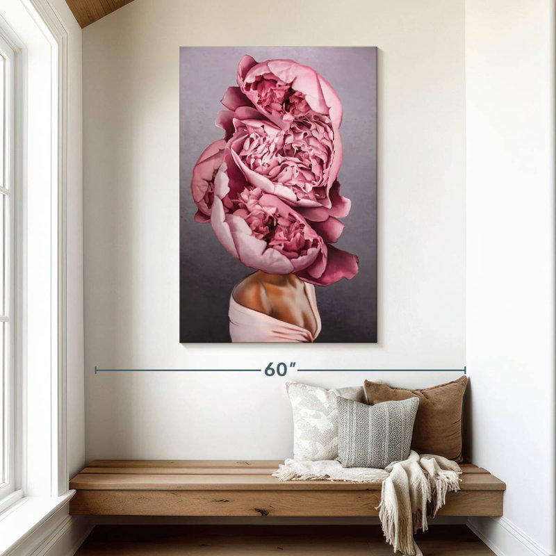 «Pink Floral Lady», reproduction sur toile, H 48 po x l 32 po x P 1,25 po