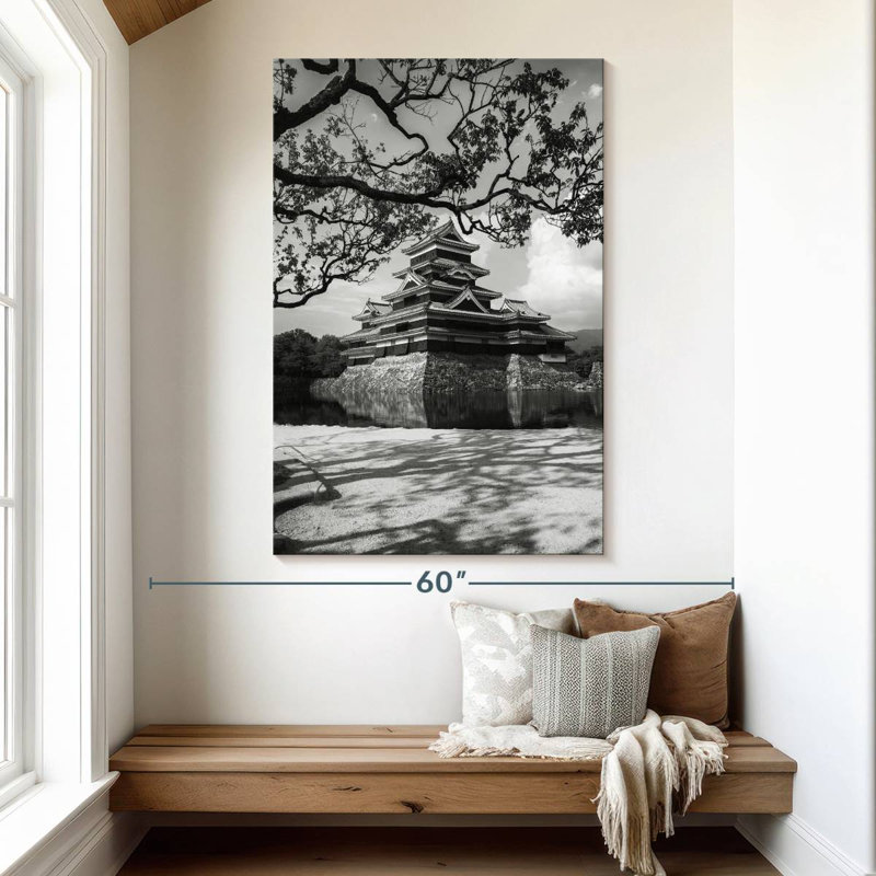 Château Nicci Matsumoto, H 51 po x l 34 po