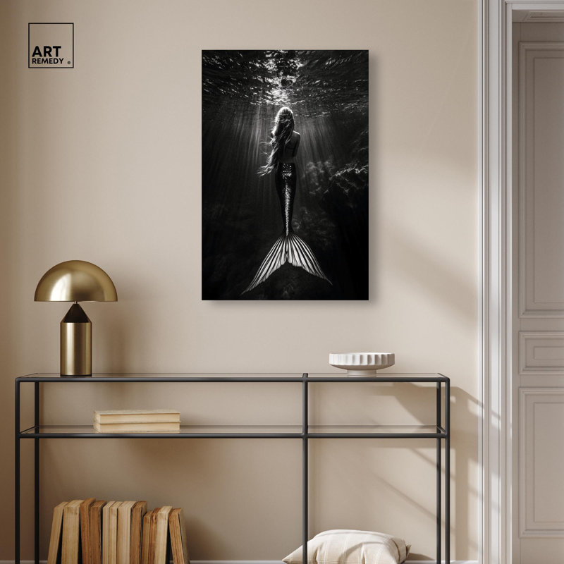 «Mermaid Night» par Art Remedy, H 45 po x l 30 po, Toile tendue, Toile tendue