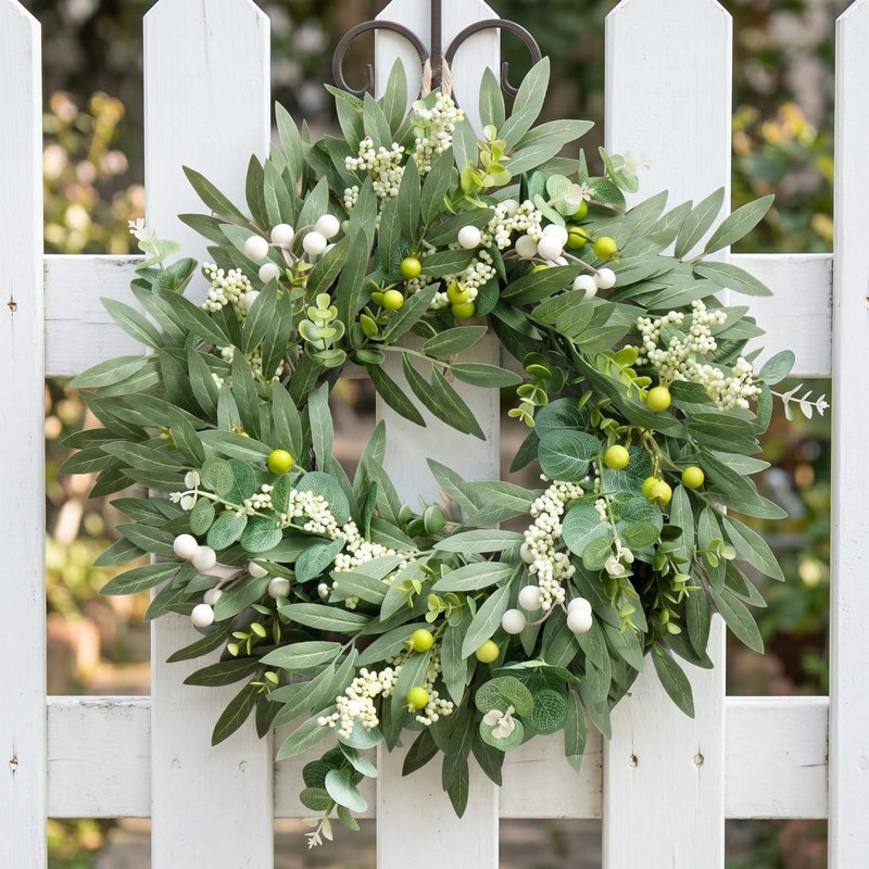 Couronnes vertes d'eucalyptus pour la porte d'entrée printemps été avec feuilles d'eucalyptus