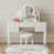 Blanc antique est en rupture de stock