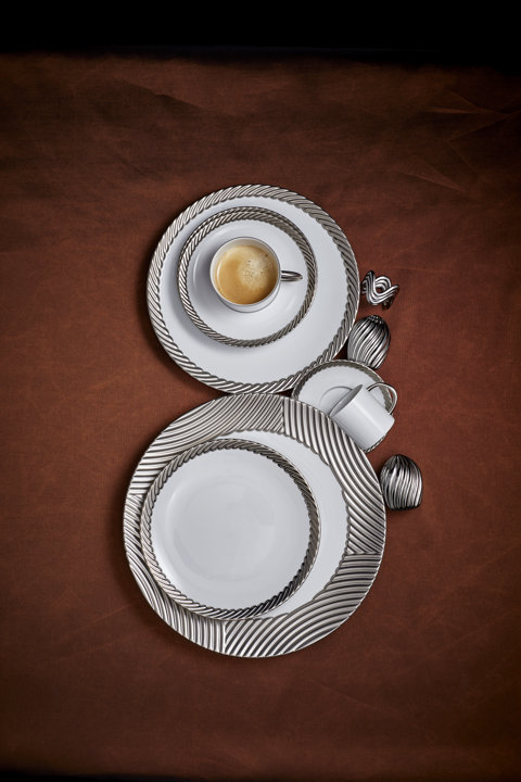 DINNERWARE