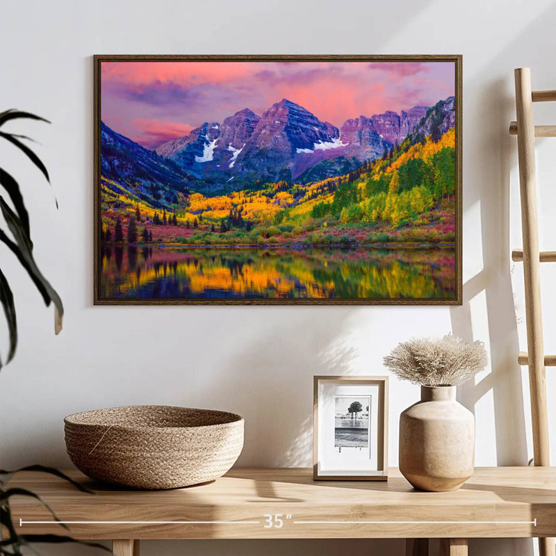 Beauté d'automne Maroon Bells, 25 po x 17 po, Cadre flottant noyer