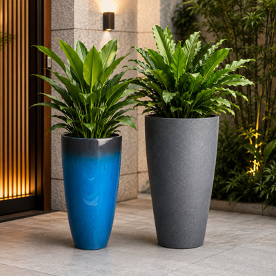 Ensemble de 2 pots à fleurs modernes en résine à finition mixte avec soucoupes et écrans de drainage, bleu brillant et gris moucheté