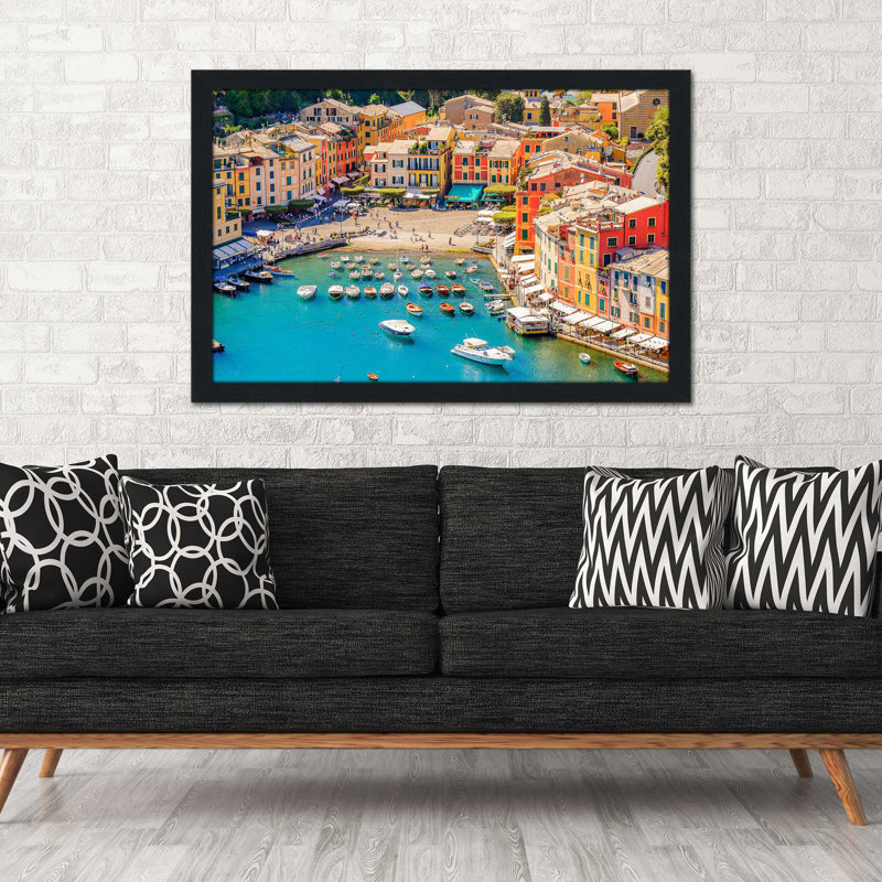 «Hidden Mediterranean Paradise», reproduction de photo encadrée, H 21,5 po x l 27,5 po x P 0,75 po, Cadre espresso