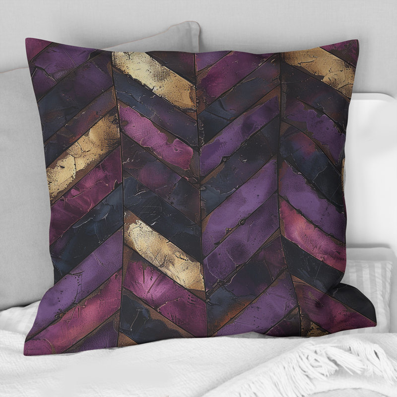 Coussin décoratif violet à motif de chevrons mauves II, H 16 po x l 16 po